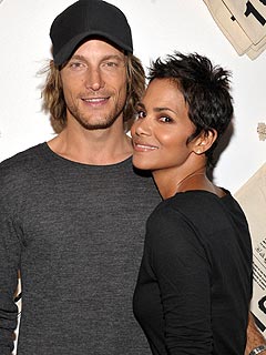 halle-berry-3-240